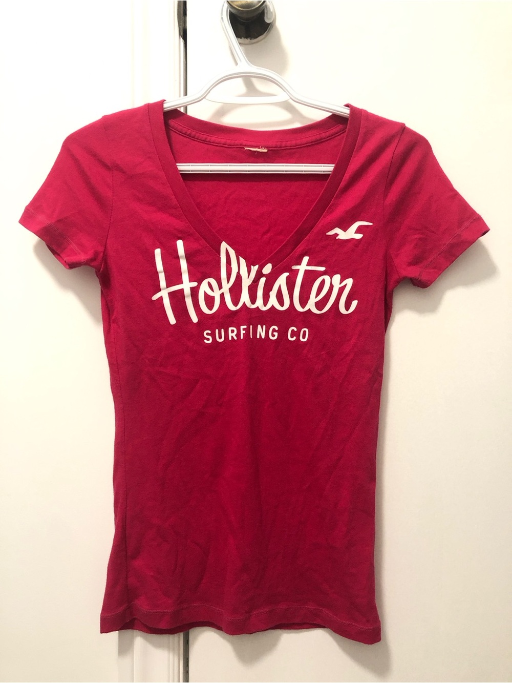 Preowned Hollister Hot Pink V Neck Tee Shirt Women's Size Small Surfing Co